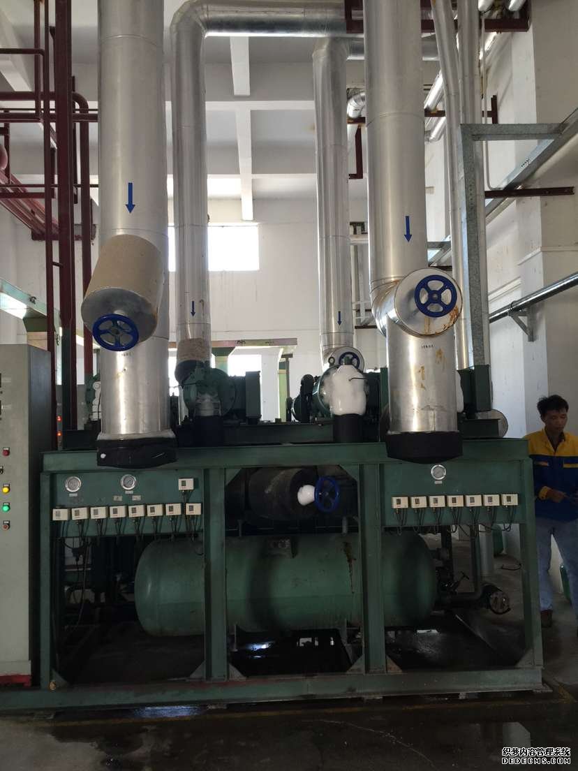 冷庫并聯(lián)壓縮系統(tǒng)技術(shù)及應